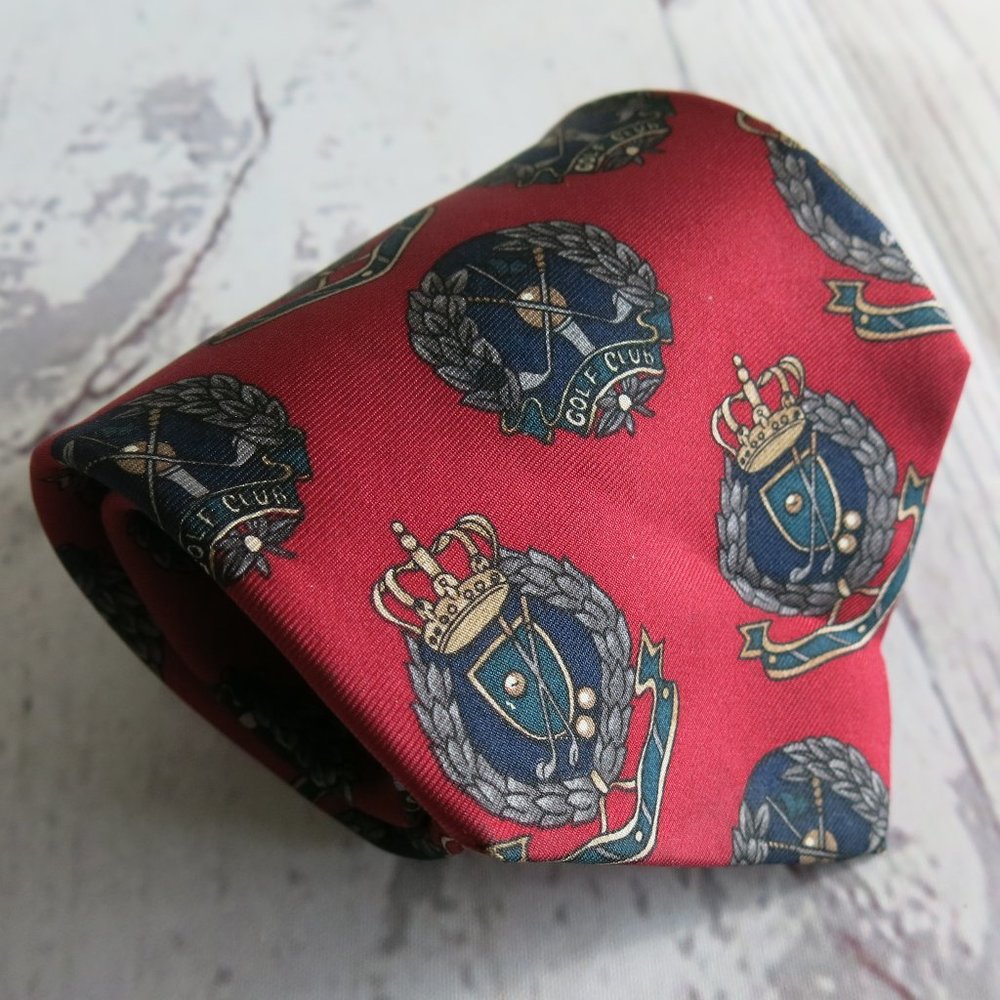 Gant Multi Color Golf Club Recurring Crest Pattern 100% Silk Vintage Neck Tie